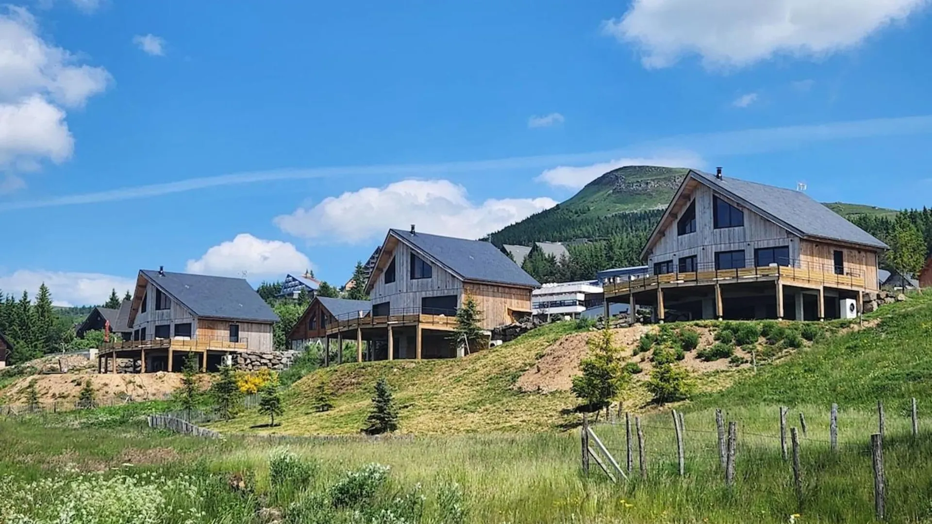 Prázdninový dům La Fleche 2 - Chalet Standing - Jacuzzi Privatif Besse-et-Saint-Anastaise Francie