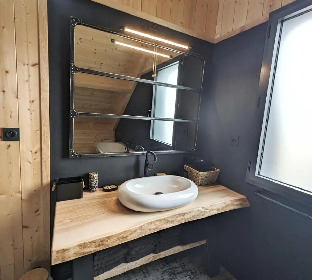 La Fleche 2 - Chalet Standing - Jacuzzi Privatif Besse-et-Saint-Anastaise 0*,