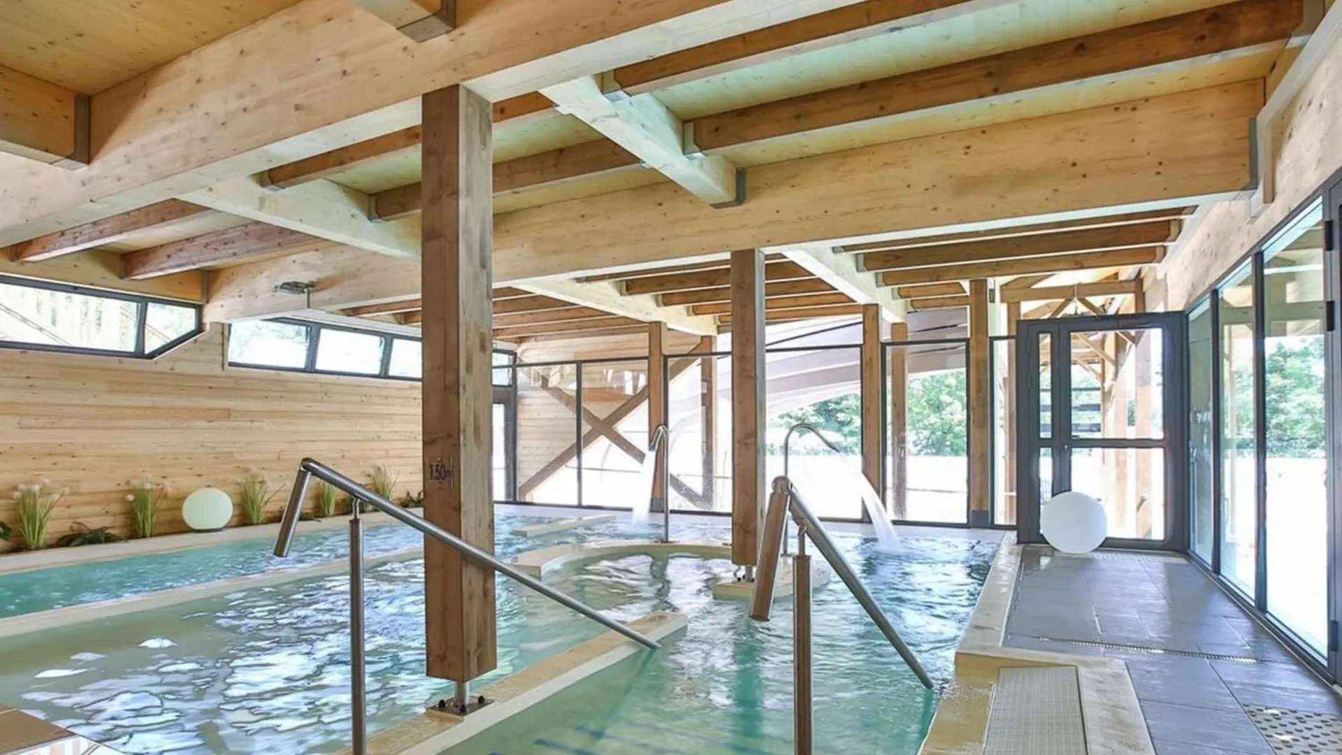 La Fleche 2 - Chalet Standing - Jacuzzi Privatif Besse-et-Saint-Anastaise France