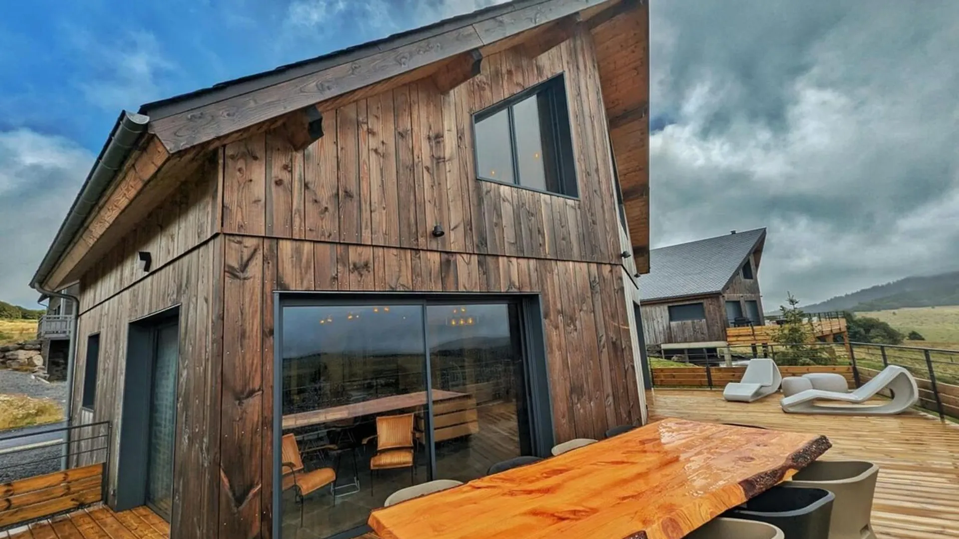 La Fleche 2 - Chalet Standing - Jacuzzi Privatif Besse-et-Saint-Anastaise Holiday home